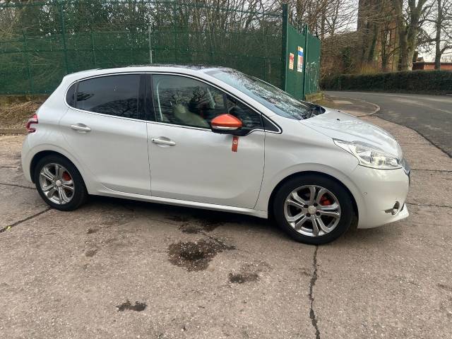 2014 Peugeot 208 1.2 VTi Roland Garros 5dr